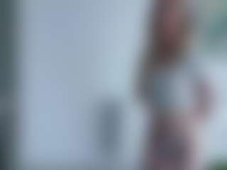 Live cam show with Deidi - Petite on Uber Horny