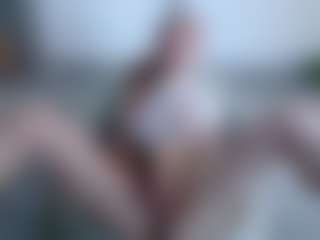 Live cam show with Deidi - Domination on StripNow