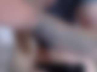 Live cam show with Deidi - Squirt on Fling VIP Chat