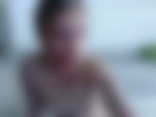 Live cam show with Deidi - Petite on madthumbs