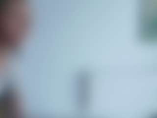 Live cam show with Deidi - Bedroom on madthumbs