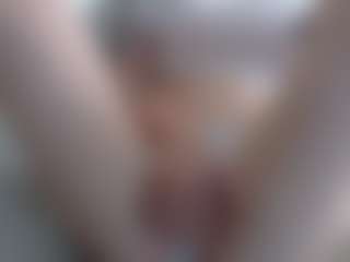 Live cam show with Deidi - Bikini on StripNow