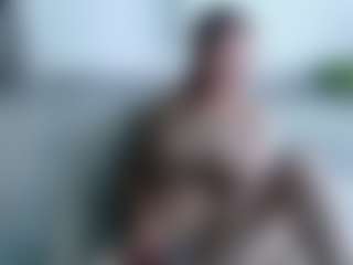 Live cam show with Deidi - College on AdultVida.com