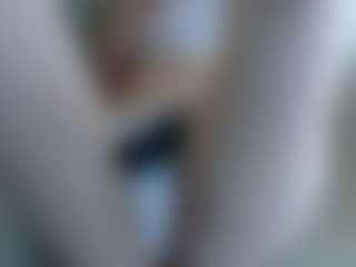 Live cam show with Deidi - Striptease on Camming Site