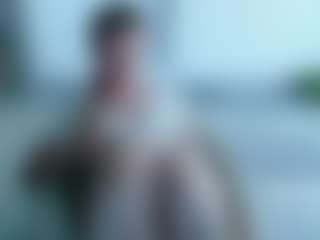 Live cam show with Deidi - Athletic on Fling VIP Chat
