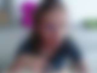 Live cam show with Deidi - Petite on Camsoda