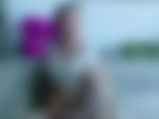 Live cam show with Deidi - Blonde Hair Petite on madthumbs