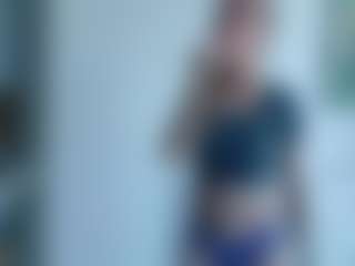 Live cam show with Deidi - Small Ass on SmokeAndPoke