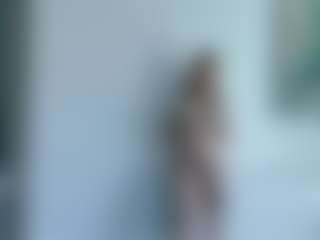Live cam show with Deidi - Petite on Camsoda