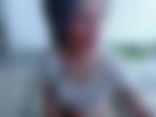 Live cam show with Deidi - Brown Eyes Blonde Hair on StripNow