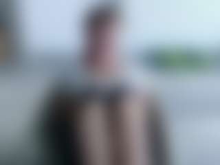 Live cam show with Deidi - Small Ass on Hubzter Live