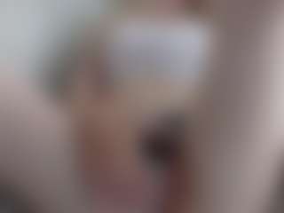 Live cam show with Deidi - Young Adult on madthumbs