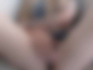 Spettacolo in cam dal vivo con Deidi - Bedroom Blonde Hair su Camsoda