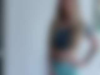 Live cam show with Deidi - Blonde Hair Petite on Adult Interactions