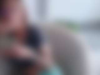 Live cam show with Deidi - Natural on hrnylive.com