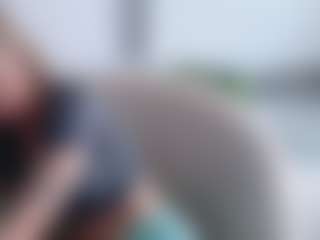 Live cam show with Deidi - Blonde Hair Small Tits on friskycurves.com