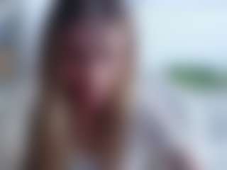 Live cam show with Deidi - Striptease on hrnylive.com