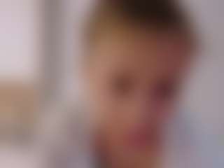 Live cam show with Deidi - Blonde Hair College on Fling VIP Chat