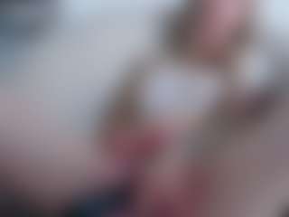Live cam show with Deidi - Petite on Strip Flash - Live Sex Shows