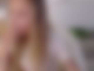 Live cam show with Deidi - Petite on SpankPalCams
