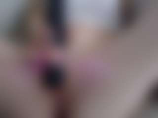 Live cam show with Deidi - Athletic Cum on Cam Slut