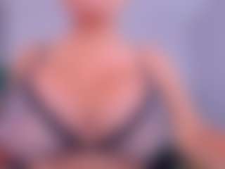 Show di cam dal vivo con Fabiana BIG BOOBS - Thick su Camsoda