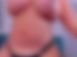 Live cam show with Fabiana BIG BOOBS - Thick on CamSextacy