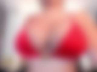 Live cam show with Fabiana BIG BOOBS - Hush on SpunkLive