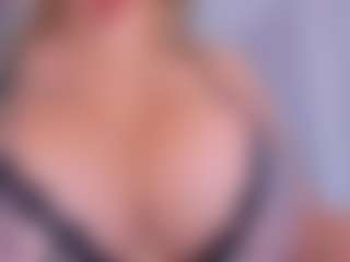 Fabiana BIG BOOBS's Live Sex Cam Show