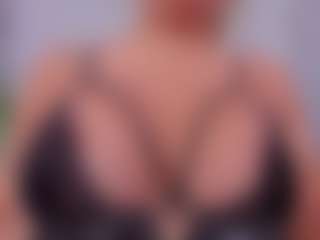 Live cam show with Fabiana BIG BOOBS - Hush on camtv