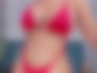 Live cam show with Fabiana BIG BOOBS - Butt Plug on Camsoda