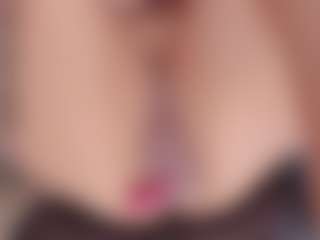 Live cam show with Fabiana BIG BOOBS - Joi on intimatelivegirls.com