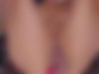 Live cam show with Fabiana BIG BOOBS - Thick on Camsoda