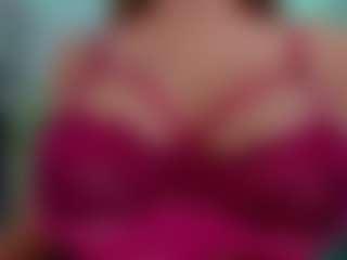 Live cam show with Fabiana BIG BOOBS - Thick on Camsoda