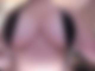 Live cam show with Fabiana BIG BOOBS - Thick on TeamSkeetLive