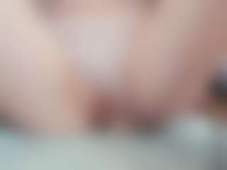 Live cam show with Anal_Queen_Mona - Drinking on UwU Esports