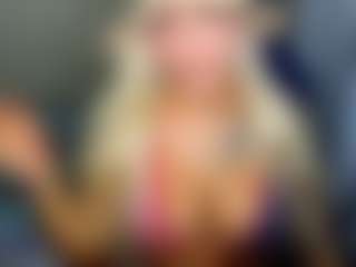 Live cam show with mia-hott - Dildo on livesexfox.com