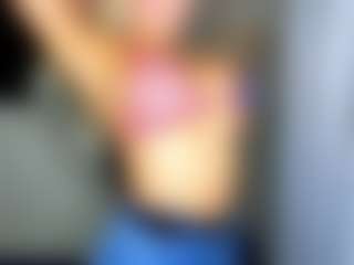 Live cam show with mia-hott - BBW Dildo on friskycurves.com