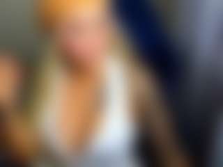 Live cam show with mia-hott - Latina Toys on Dare Cams | colombia