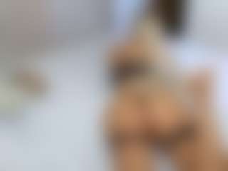Live cam show with mia-hott - Anal on madthumbs