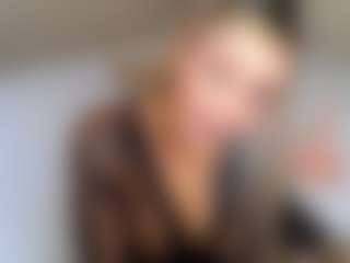 mia-hott's Live Sex Cam Show