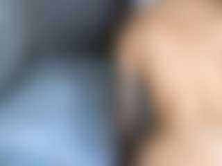 Live cam show with mia-hott - Curvy MILF on pussylord.com