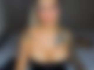 Live cam show with mia-hott - Lovense MILF on WildCum
