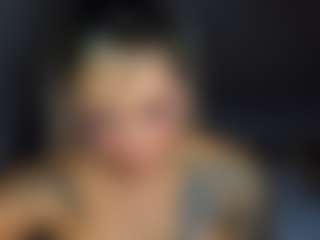 Live cam show with mia-hott - Brown Eyes MILF on WildCum