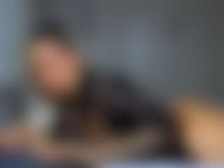 mia-hott MILF webcam performer live streaming