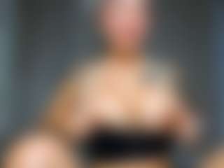 mia-hott's Live Sex Cam Show