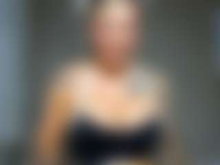 mia-hott's Live Sex Cam Show