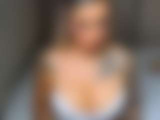 mia-hott's Live Sex Cam Show