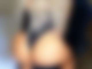 mia-hott's Live Sex Cam Show