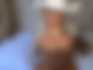 mia-hott's Live Sex Cam Show